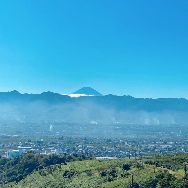 カフェテラスより眺める富士山 